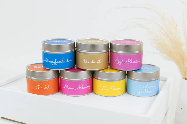 Calon Home - With Love Valentine Candle | Bilingual Welsh Mini Tin Candle