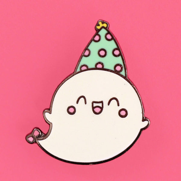 Fluffmallow - Kawaii glow in the dark  cute party ghost enamel pin