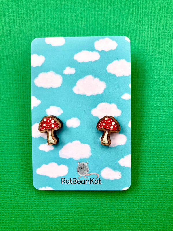 RatBeanKat - Little wooden toadstool earrings