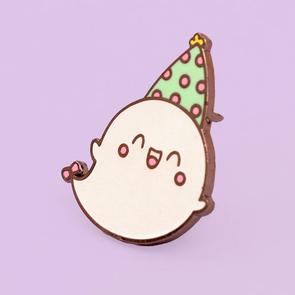Fluffmallow - Kawaii glow in the dark  cute party ghost enamel pin