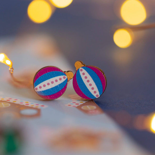 Munchquin - Cute vintage baubles - eco-friendly wooden stud earrings