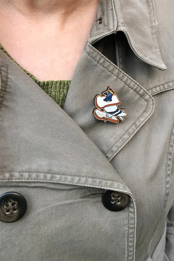 Coronation pigeon sandwich Coosplay pin badge